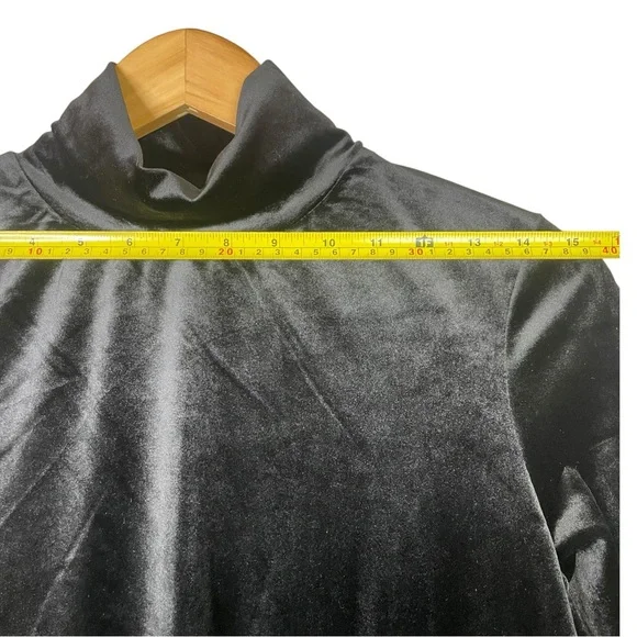 Tuckernuck Pomander Place Black Velvet Mottershead Dress sz XS EUC Mock Neck
